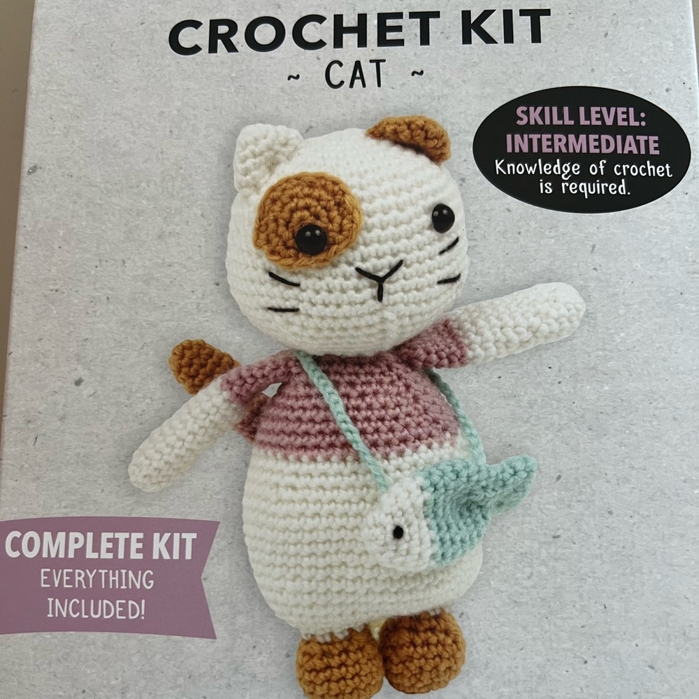 Needles Creation Crochet Kit to make Cat